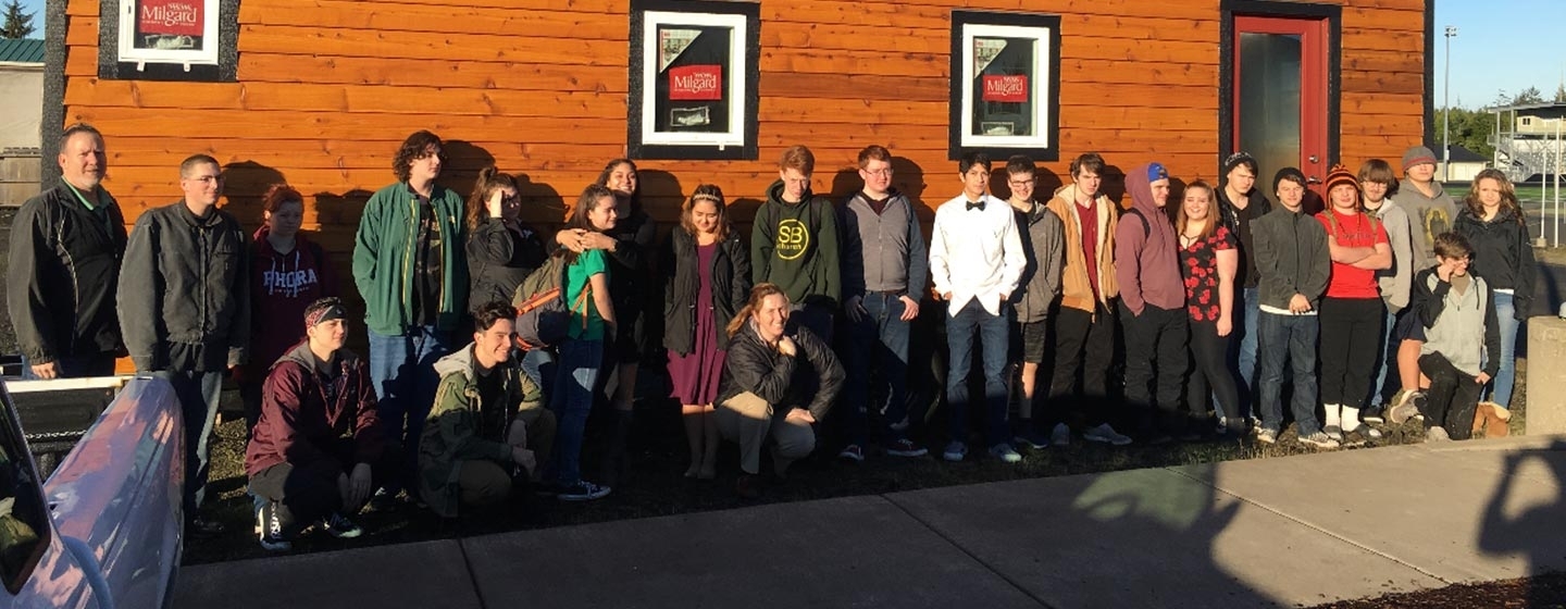 Waldport High School Students In Front of Tiny House they Built